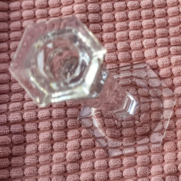 Set of two (2) crystal candlestick holders - Picture 11 of 13